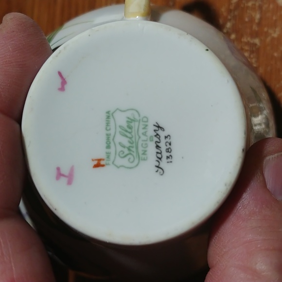 1950's antique pansy Shelley cup and saucer. - Picture 5 of 6